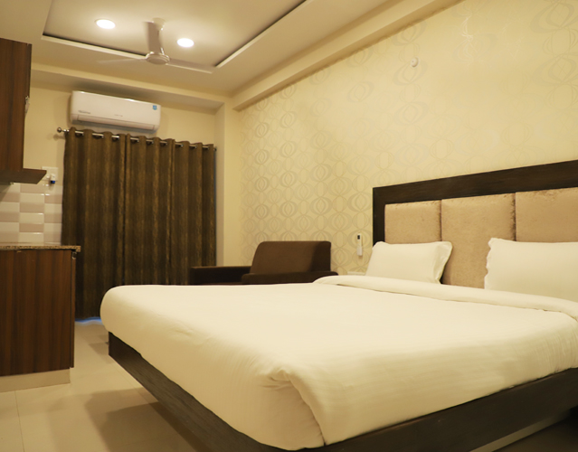 Hotel Shri Radha Nikunj Rooms - vrindavanrasamrit
